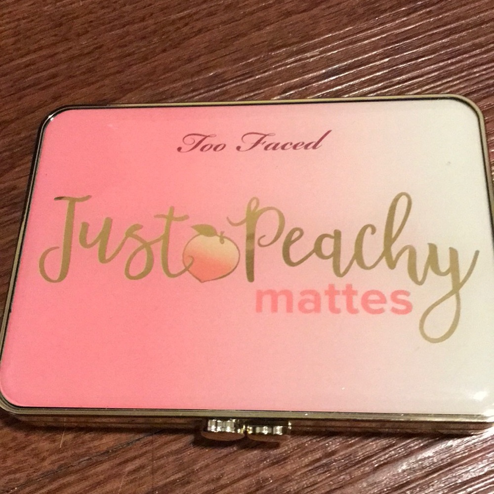 Too Faced Just Peachy Mattes